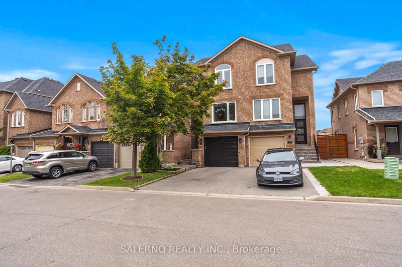 home for lease on 42 Tania Crescent