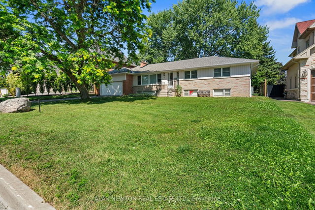 21 Vistaview Boulevard