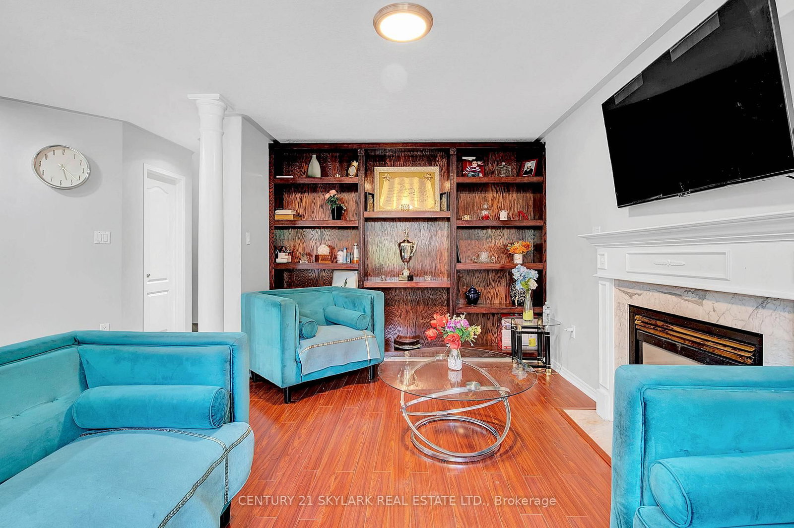 Listing Image 7