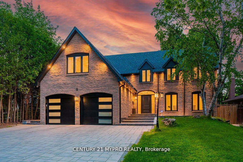 home for sale on 8 Briarwood Road N