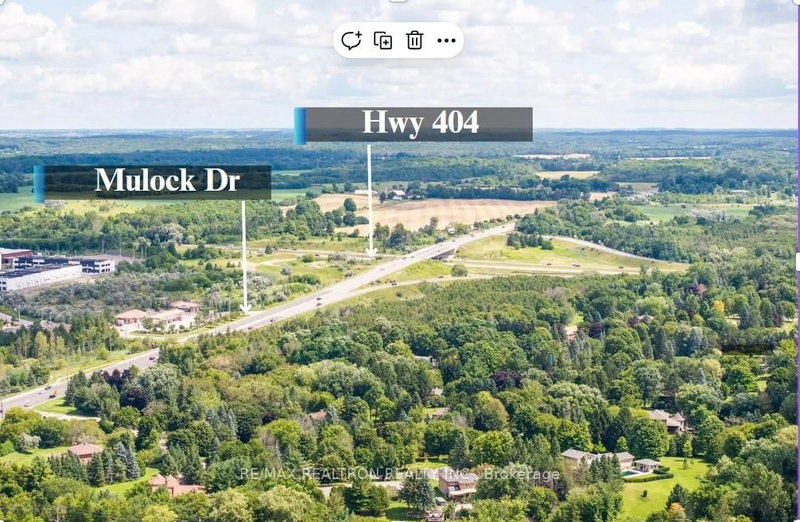 785 Quantra Cres, Newmarket, L3X 1M9 | Image 2