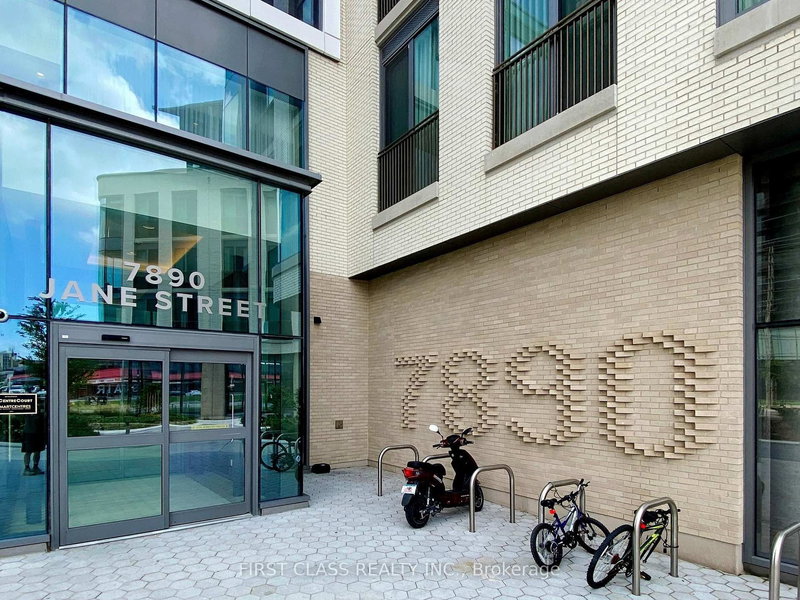 1902 - 7890 Jane St, Vaughan, L4K 0K9 | Image 2