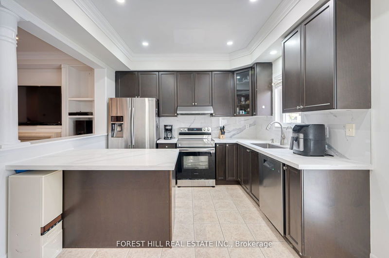 391 Vellore Park Ave  Vaughan, L4H 0E6 | Image 7