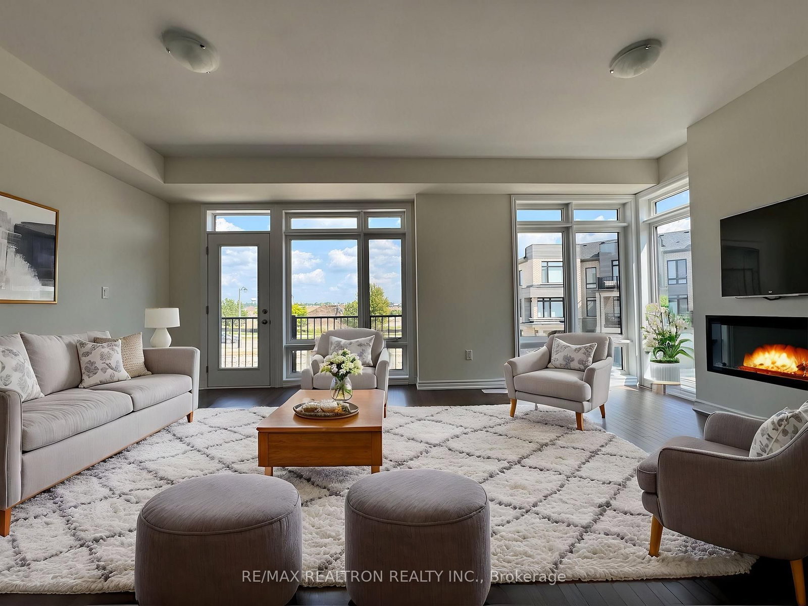 141 Blick Crescent - Photo 4