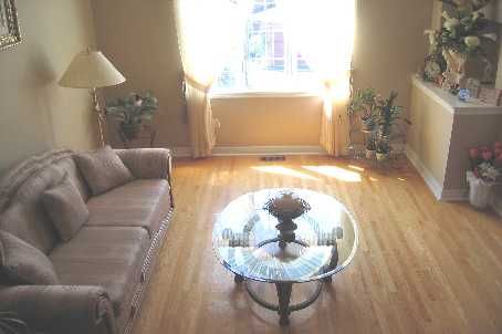 84 - 190 Harding Blvd W, Richmond Hill, L4C9M7 | Image 2