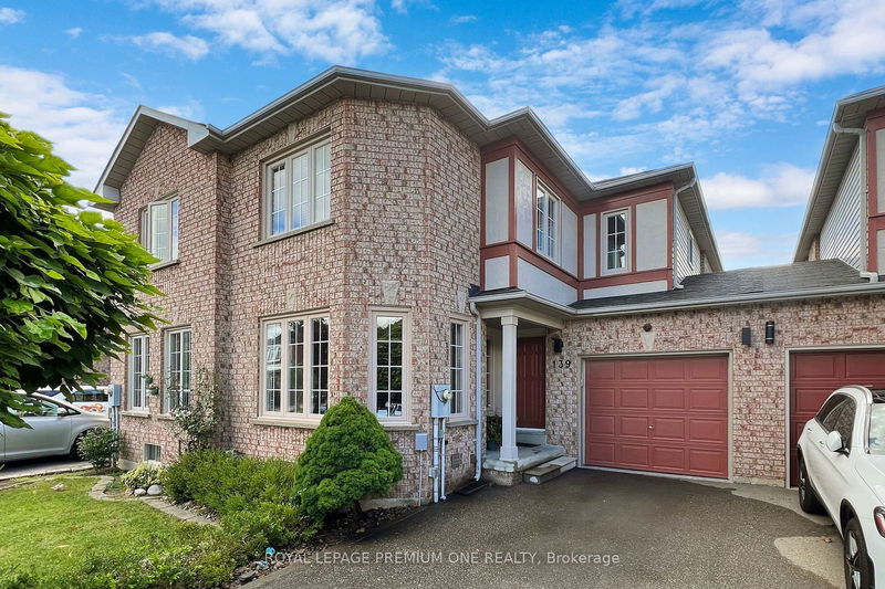 home for sale on 139 Pinedale Gate