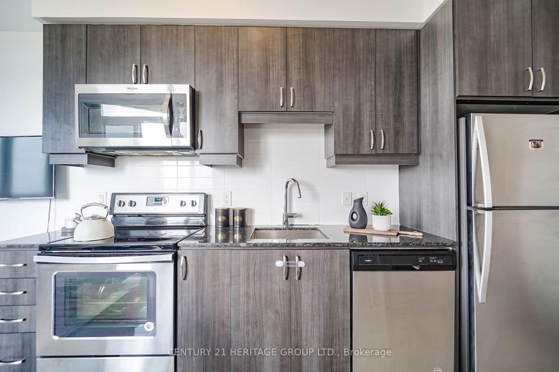  805 SW - 9191 Yonge St  Richmond Hill, L4C 1E2 | Image 31