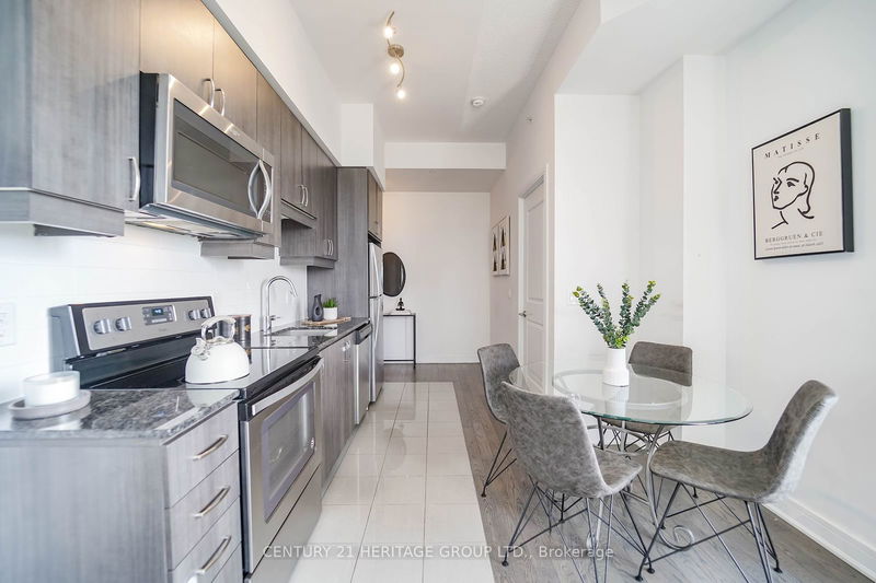  805 SW - 9191 Yonge St  Richmond Hill, L4C 1E2 | Image 33