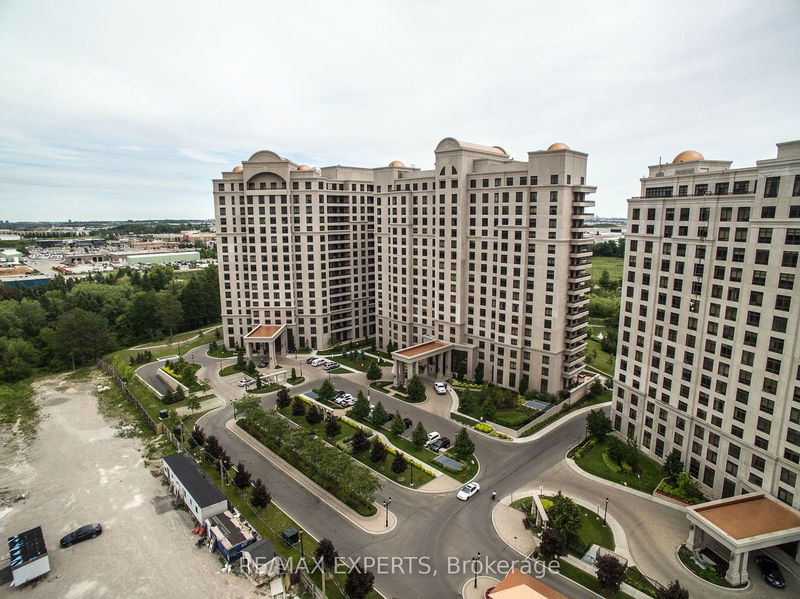 home for lease on 715-9255 Jane Street