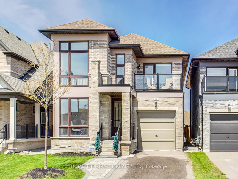 44 Festival Crt S, East Gwillimbury, L9N 0N8 | Image 2