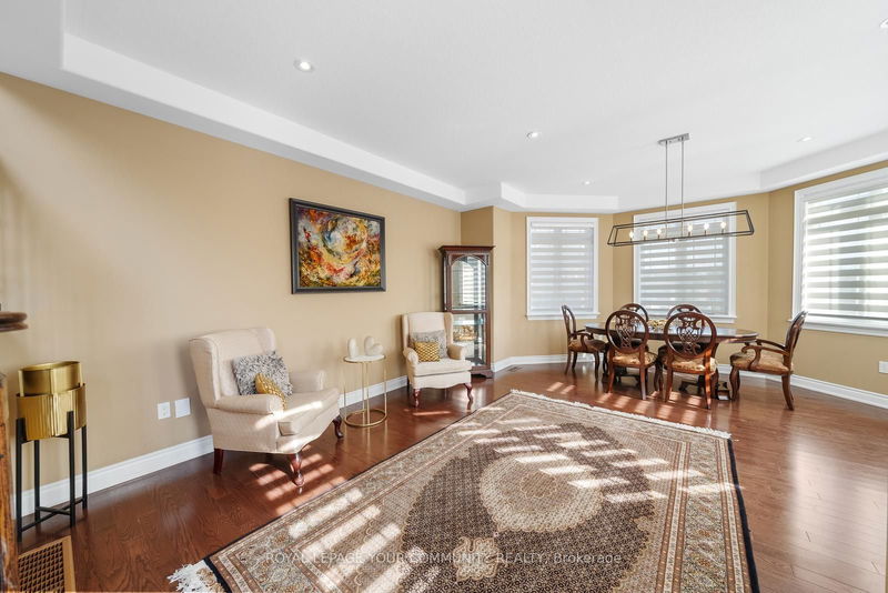 88 Mancini Cres  Richmond Hill, L4E 0N5 | Image 8