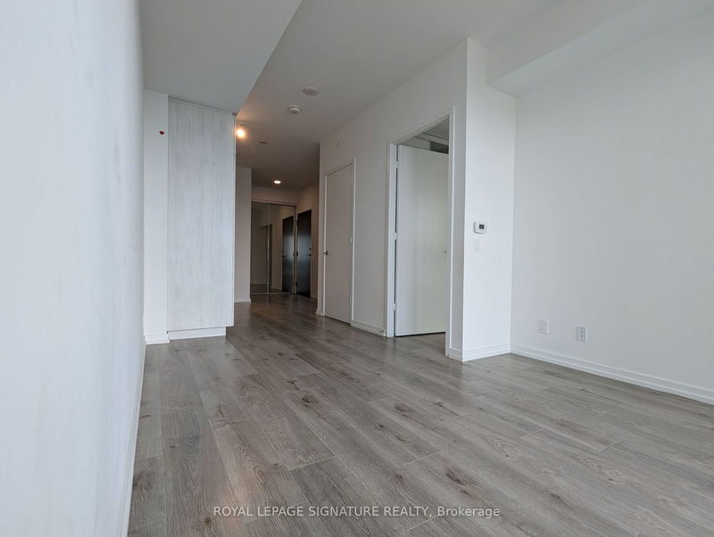 home for lease on 2607-7890 Jane Street