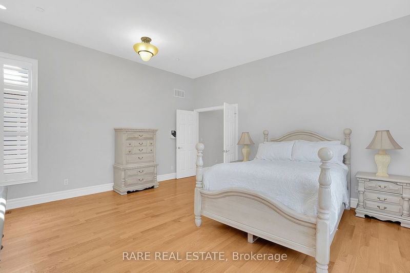 129 Duncan Rd  Richmond Hill, L4C 6J4 | Image 20