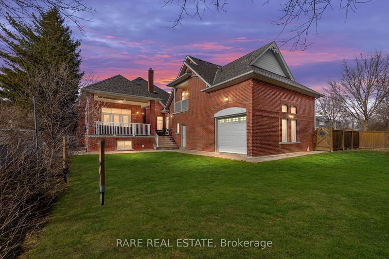 129 Duncan Rd  Richmond Hill, L4C 6J4 | Image 3