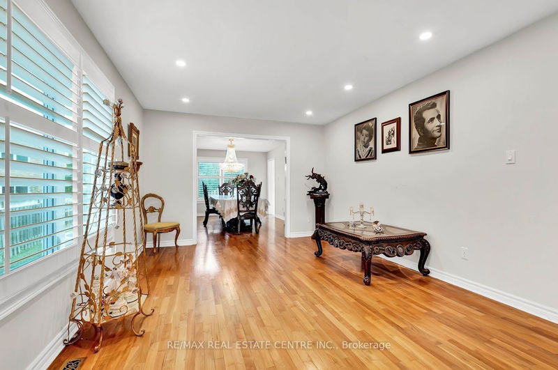 238 Bristol Rd  Newmarket, L3Y 7X6 | Image 6