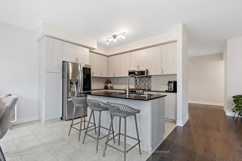 80 Tesla Cres  East Gwillimbury, L9N 0T3 | Image 12