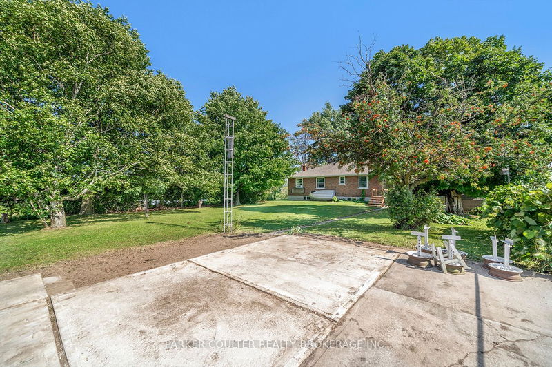 1736 Killarney Beach Rd  Innisfil, L0L 1W0 | Image 17