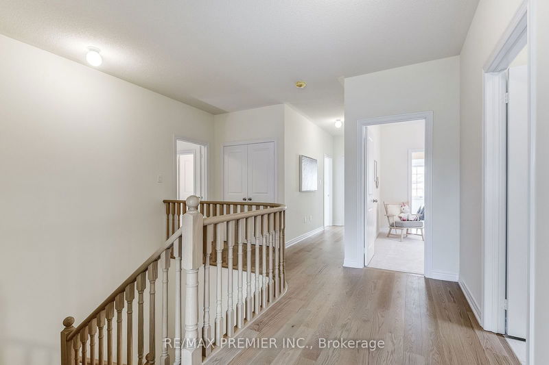 219 Fallharvest Way  Whitchurch-Stouffville, L4A 0S1 | Image 19