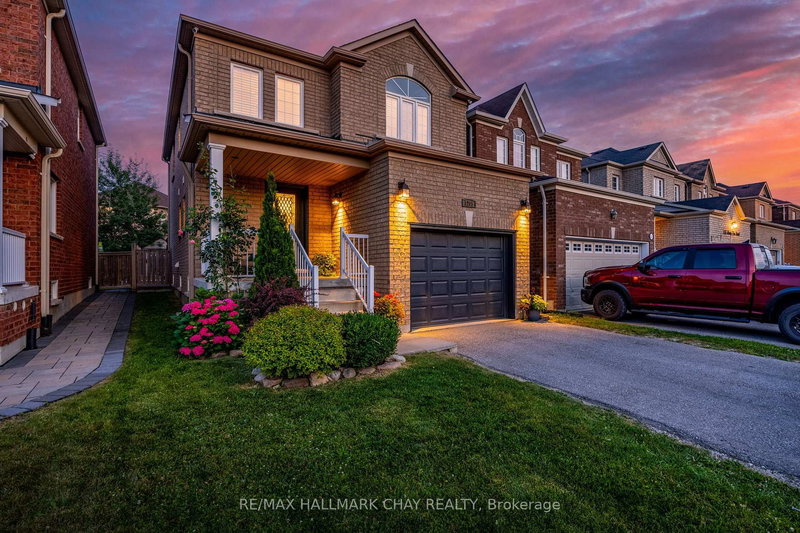 1209 Mary Lou St, Innisfil, L9S 0C2 | Image 2