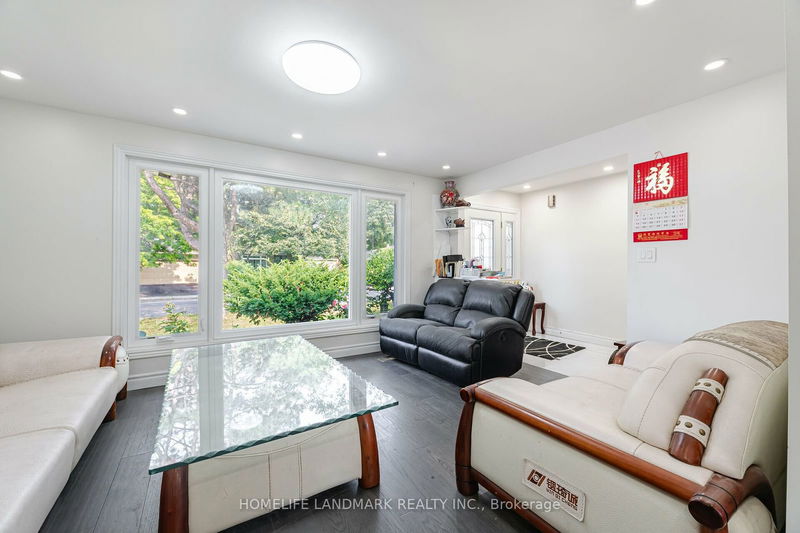 32 Markhaven Rd  Markham, L3R 1T9 | Image 2