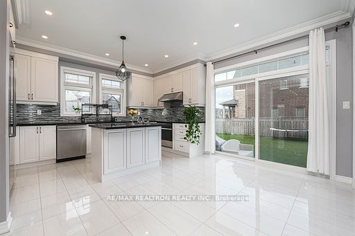 1589 Angus St  Innisfil, L9S 0J9 | Image 13