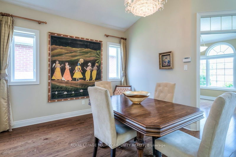 19 Boros Link   Whitchurch-Stouffville, L4A 1N7 | Image 30