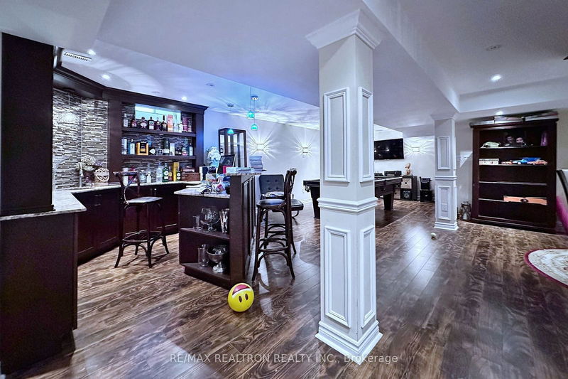 152 Grenadier Cres  Vaughan, L4J 7V6 | Image 33