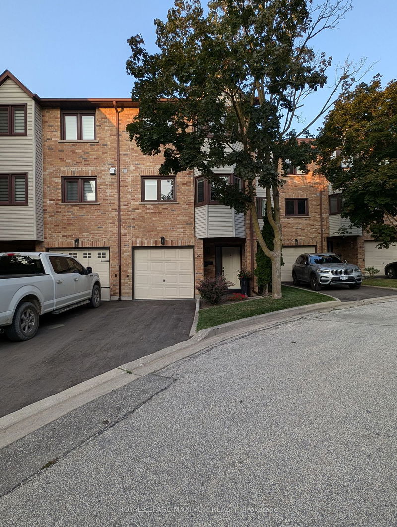 home for lease on 37 Old Firehall Lane
