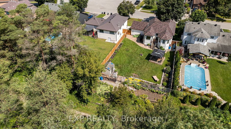 26 Edenbridge Dr  Essa, L3W 0K7 | Image 30