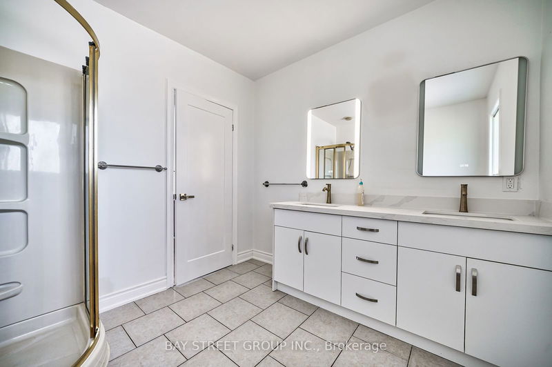 22478 Leslie St  East Gwillimbury, L0G 1R0 | Image 34