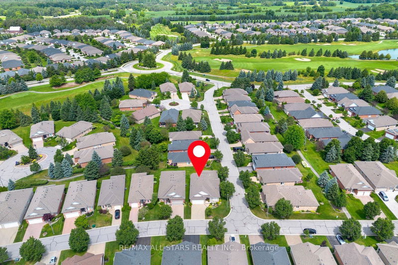 70 Arnie's Chance   Whitchurch-Stouffville, L4A 1L7 | Image 40