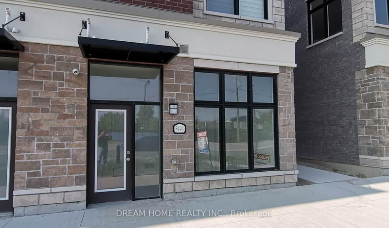 5494 Main St, Whitchurch-Stouffville, L4A 4W8 | Image 3