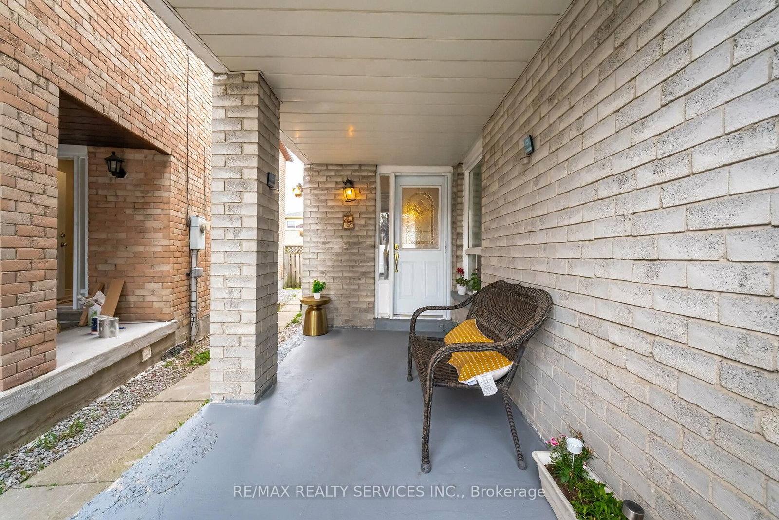 Listing Image 5