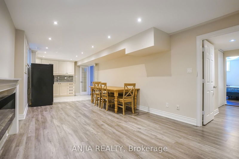 28 Holbrook Crt  Markham, L3R 7P8 | Image 22