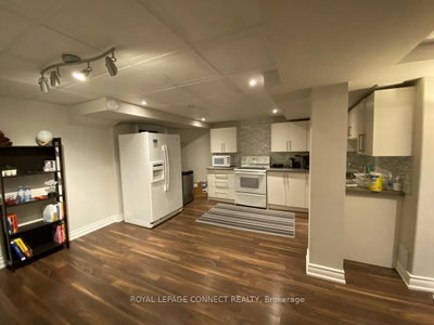 Unit Lower — 43 Tomlin Crescent — photo 5