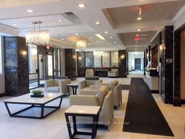 home for lease on #801-372 Highway 7 Avenue E