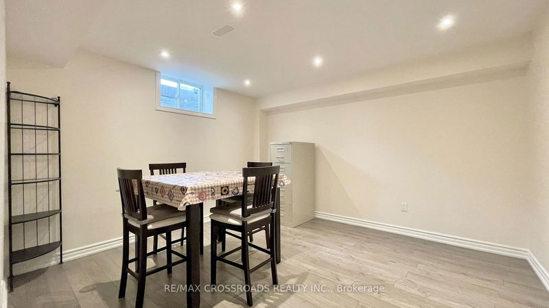 103 Glengordon Cres  Markham, L6C 0K1 | Image 33