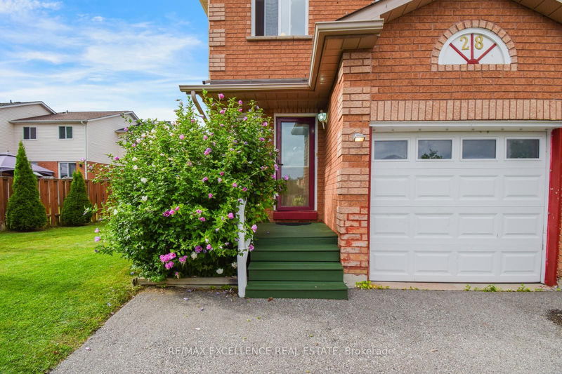 28 McKnight Cres  New Tecumseth, L0G 1W0 | Image 3