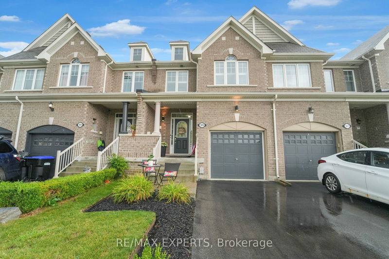 99 McGahey St  New Tecumseth, L0G 1W0 | Image 2