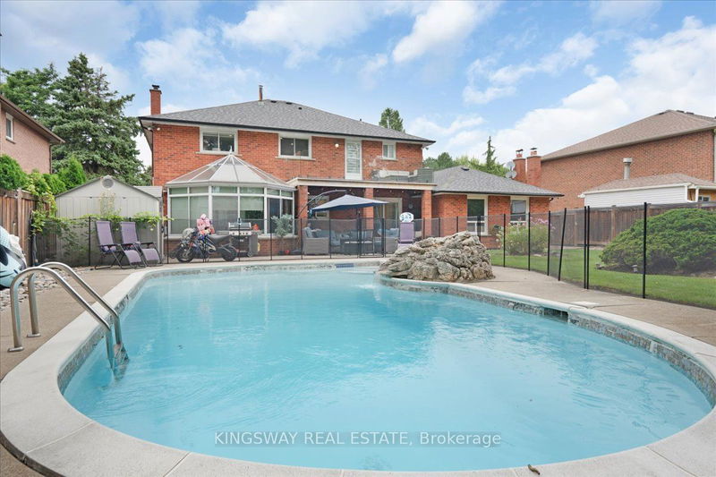 265 Wycliffe Ave  Vaughan, L4L 3N7 | Image 33