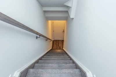 Unit 292 — 140 Honeycrisp Crescent — photo 3
