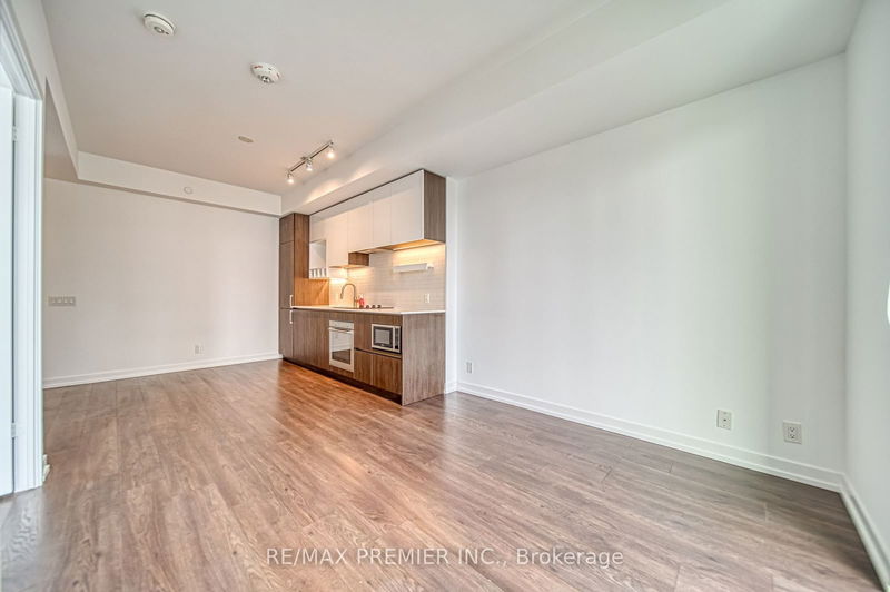  603 - 5 Buttermill Ave  Vaughan, L4K 0J5 | Image 22