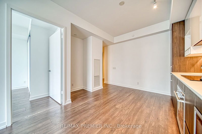  603 - 5 Buttermill Ave  Vaughan, L4K 0J5 | Image 23