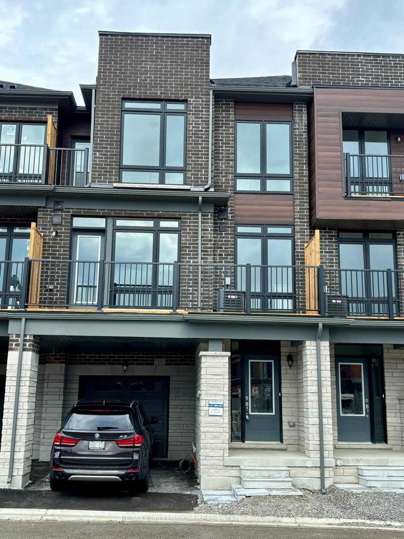 home for lease on 39 Griffith Street