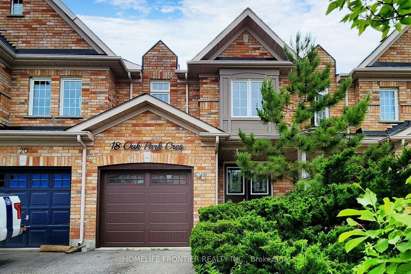 18 Oak Park Cres  Vaughan, L6A 0B3 | Image 1