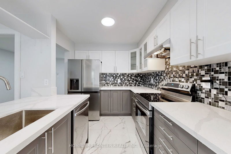 18 Oak Park Cres  Vaughan, L6A 0B3 | Image 11