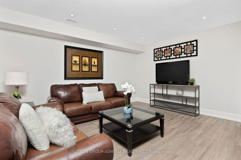 114 Wood Lane  Richmond Hill, L4C 4W1 | Image 35