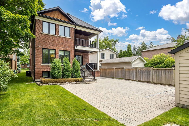 114 Wood Lane  Richmond Hill, L4C 4W1 | Image 4