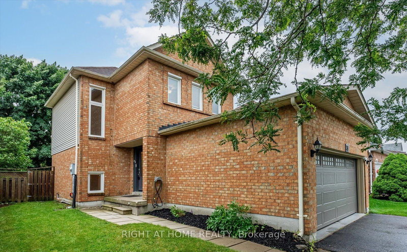 31 Natanya Blvd, Georgina, L4P 3R4 | Image 2
