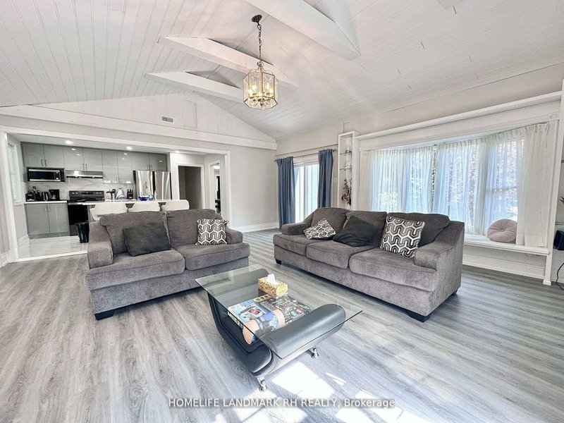 20 John St, King, L7B 1J6 | Image 3